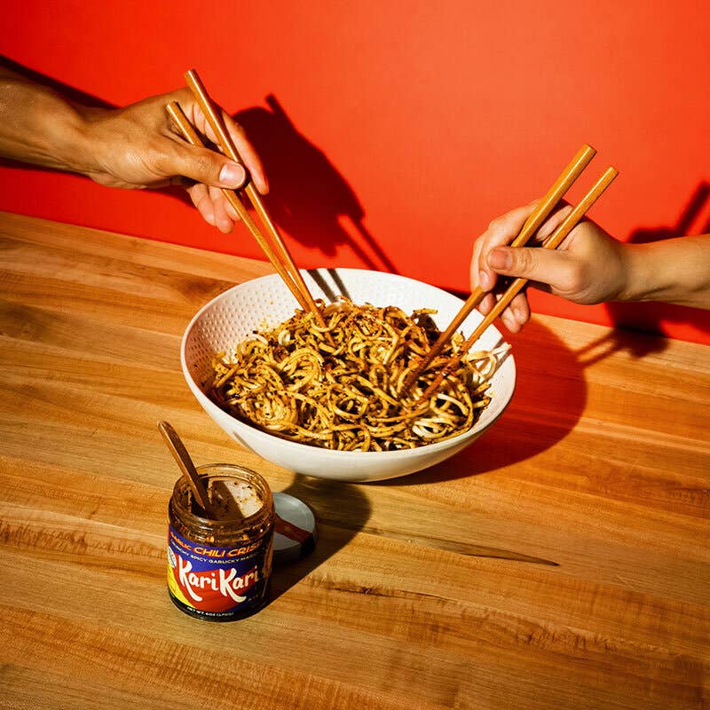 KariKari - GARLIC CHILI CRISP (6OZ.)